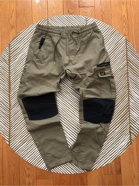 Caterpillar Pants (34)